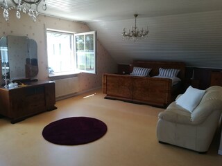 Schlafzimmer Doppelbett Obergeschoss