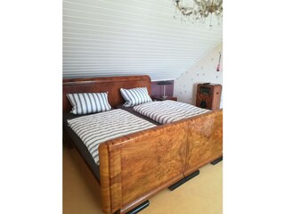 Schlafzimmer Doppelbett Obergeschoss
