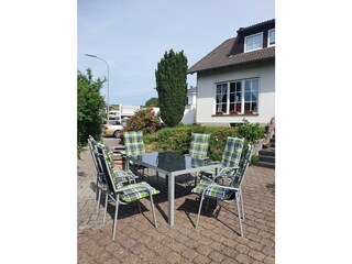 Terrasse mit Sitzmöglichkeit