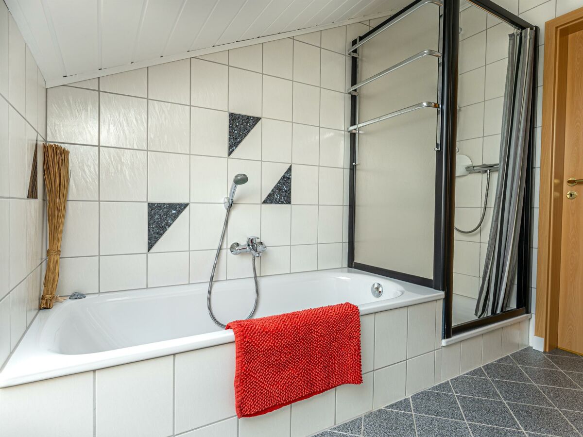 Badezimmer 1