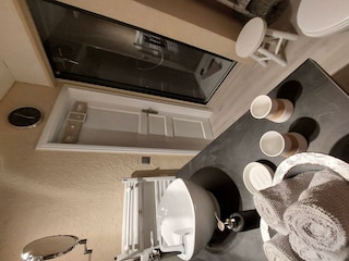 Waschplatz und Dusche