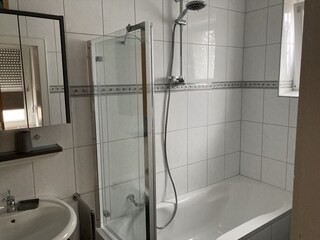 Bad mit Dusche