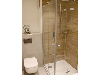 Bad 1 / Bidet