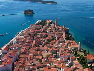 Die historische Stadt Rab auf der Insel Rab