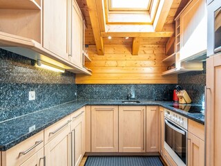 b75c3e48-e305-4b26-b8a0-442033f9068b