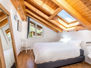 7250de47-d92b-4d28-bef2-8e0a81f6ce2e