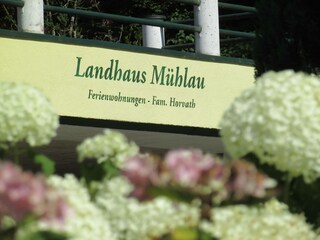 Landhaus Mühlau Einfahrt