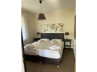 Schlafzimmer 4