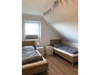 Schlafzimmer DG Kinder