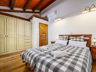 Villa Jakovici Caratteristiche 25