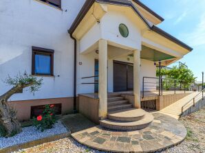 Narcisa con Terrazza