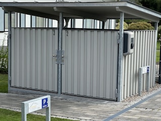 Sicheres Fahrradhaus m. Stromanschluß