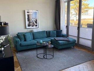 Wohnzimmer Blick Terrasse und Ostsee