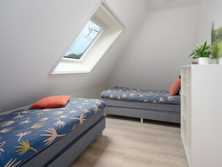 Zweites Schlafzimmer im Obergeschoss