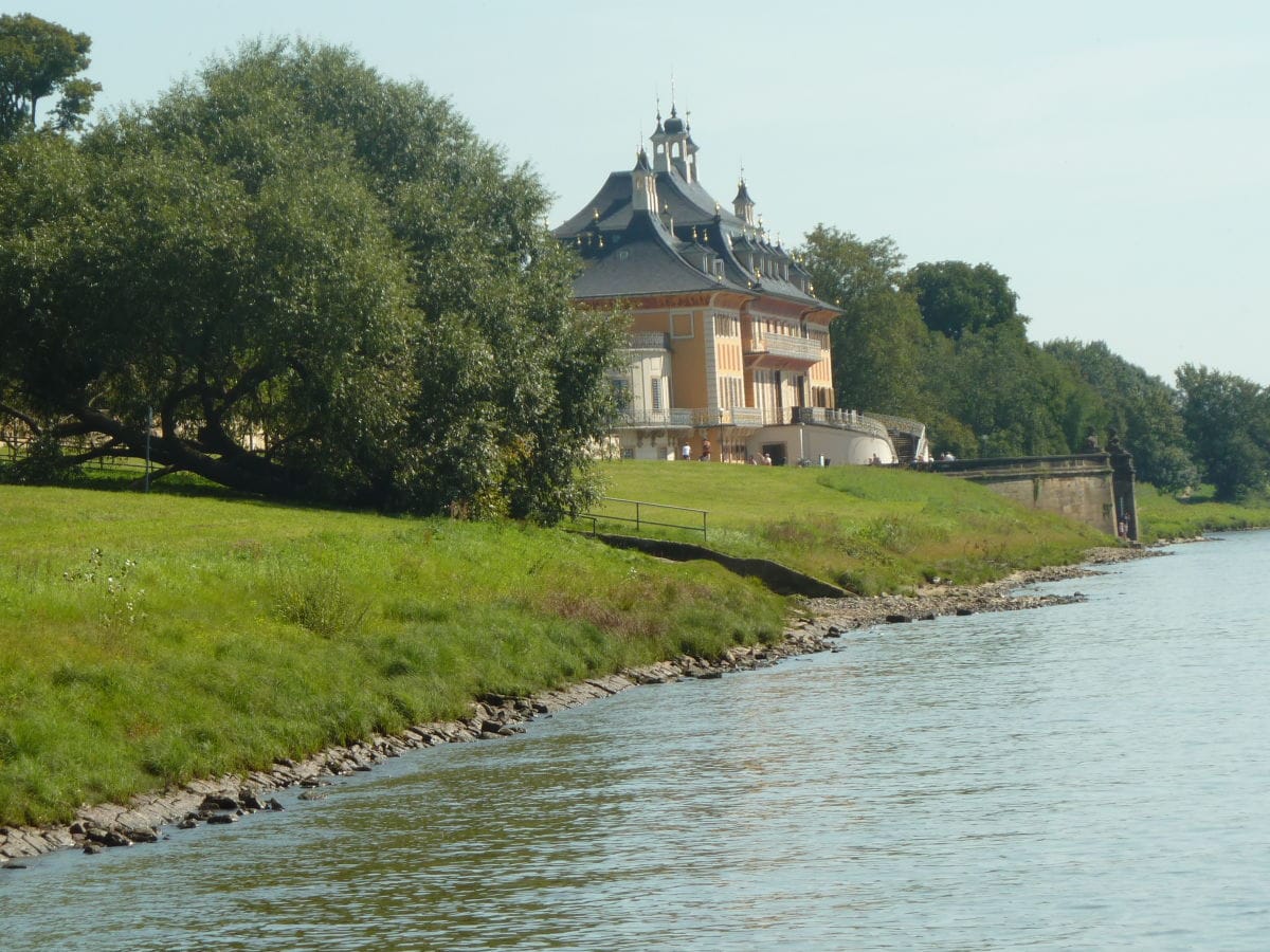 Schloß Pillnitz 4km