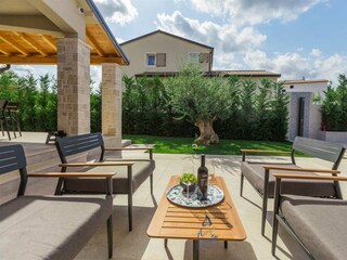 outside sitting area