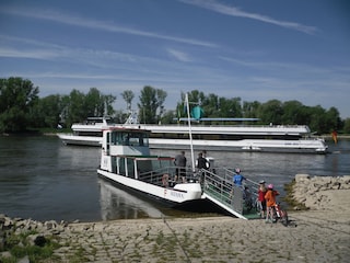 Fähre an der Donau bei Niederaltaich