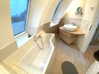 Wanne mit Whirlpoolfunktion
