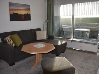 Wohnzimmer mit Blick auf den Deich