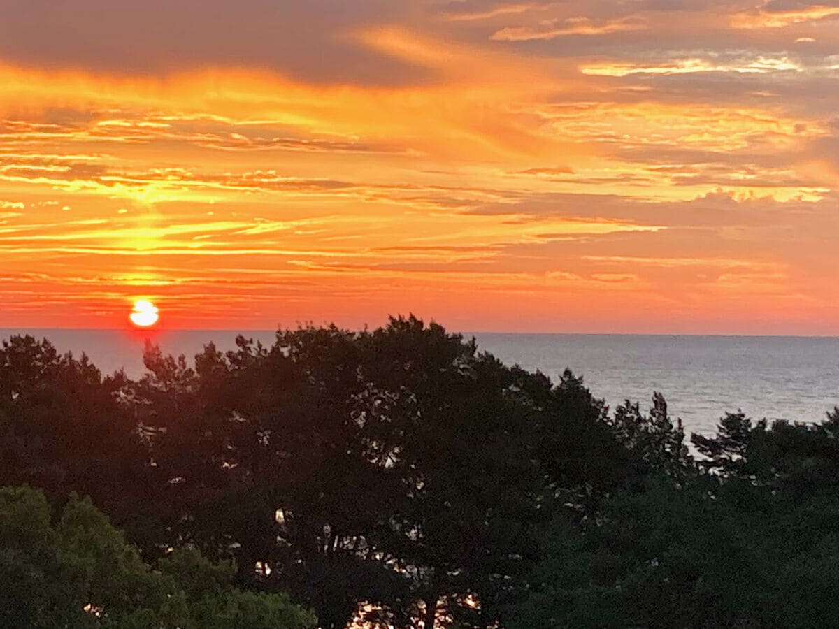 Sonnenaufgang von der Dachterrasse aus beobachtet