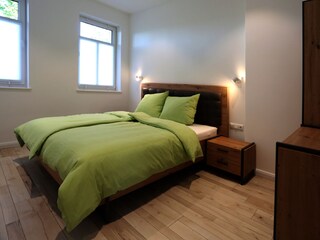 2. Schlafzimmer