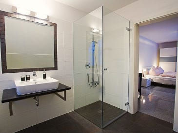 Ferienhaus am Deich in Prerow für 2-10 Personen