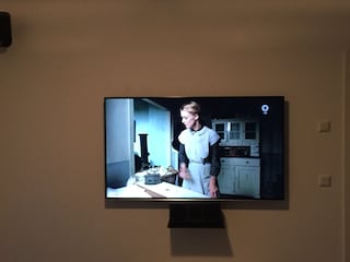 neuer Ultra HD 4K Fernseher mit Heimkinosystem