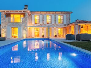 Villa BELLAMY mit Pool bei Porec - Baderna - image1