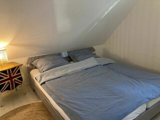 Schlafzimmer1