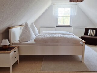 Das erste Schlafzimmer