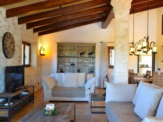 Cottage Búger Features 16
