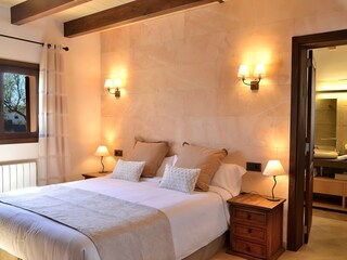 Cottage Búger Features 24