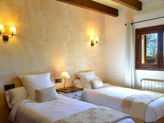 Cottage Búger Features 25