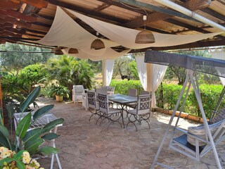 Cottage Búger Outdoor Recording 2