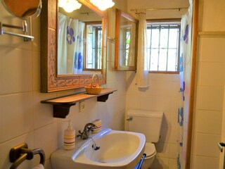 Cottage Búger Features 19