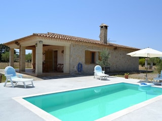 Landhaus Llubi Außenaufnahme 1