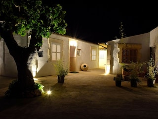 Cottage Muro Outdoor Recording 9