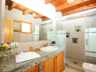 Cottage Muro Features 23
