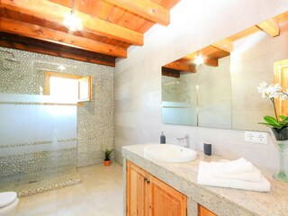 Cottage Muro Features 24