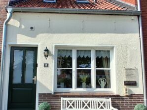 Ferienhaus Adloffs Kapitänshaus - Weener - image1
