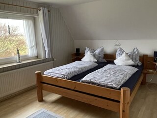 Schlafzimmer 2 im OG