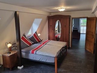 Schlafzimmer Moselschiefer