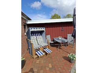 Terrasse  mit Strandkorb