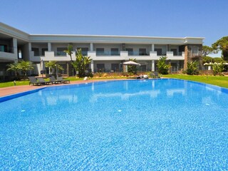Apartment Olhos de Agua Außenaufnahme 8