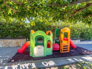 Villa Loutraki Environment 32