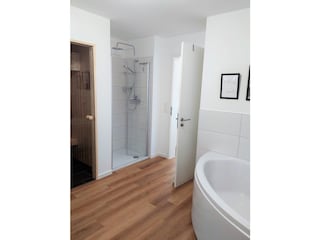 Badezimmer mit eigener ...
