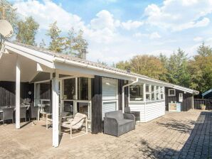 Ferienhaus Luxuriöser Spa-Retreat in Blavand
