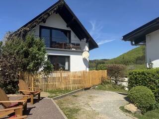 Blauer Himmel über der Vulkaneifel