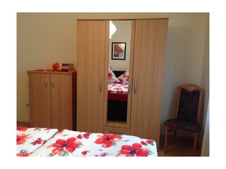 Schlafzimmer.