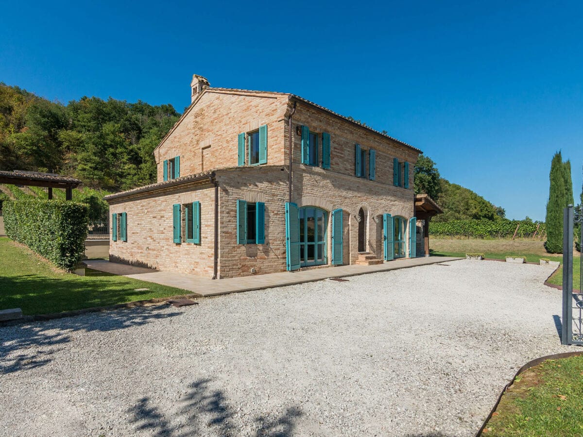 Casale Vigneto - Villa mit privatem Pool in den Marken